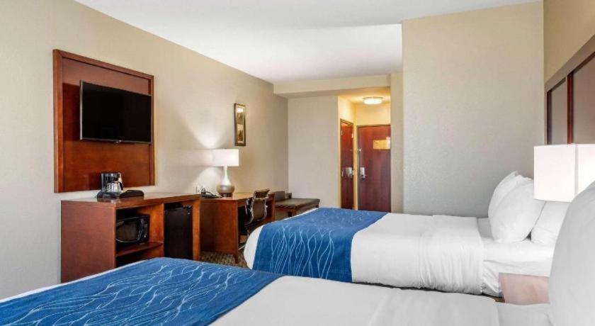 Comfort Inn & Suites Navasota Εξωτερικό φωτογραφία